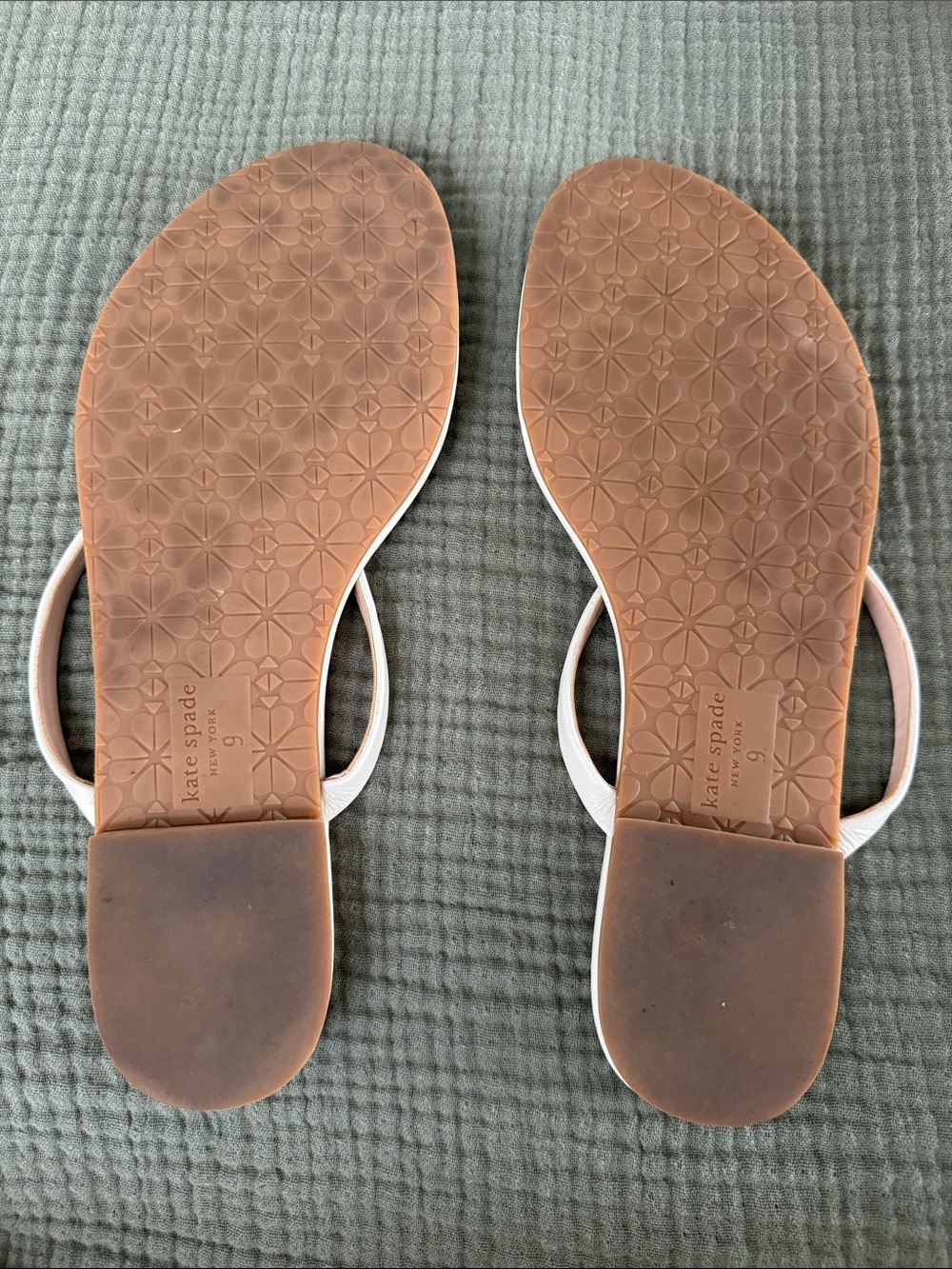 kate spade Pale Pink Bow Sandals - Picture 3 of 3